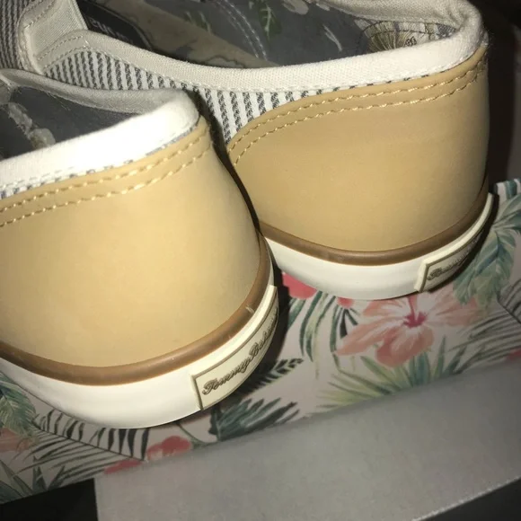 Tommy Bahama Striped Sailor Slip On Sneakers NIB - Picture 8 of 9